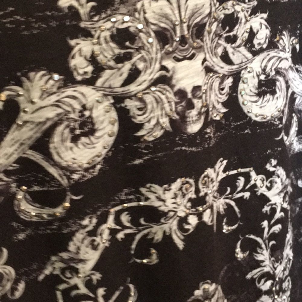 Rock & Republic t-shirt skulls studs Small Goth - Picture 13 of 16